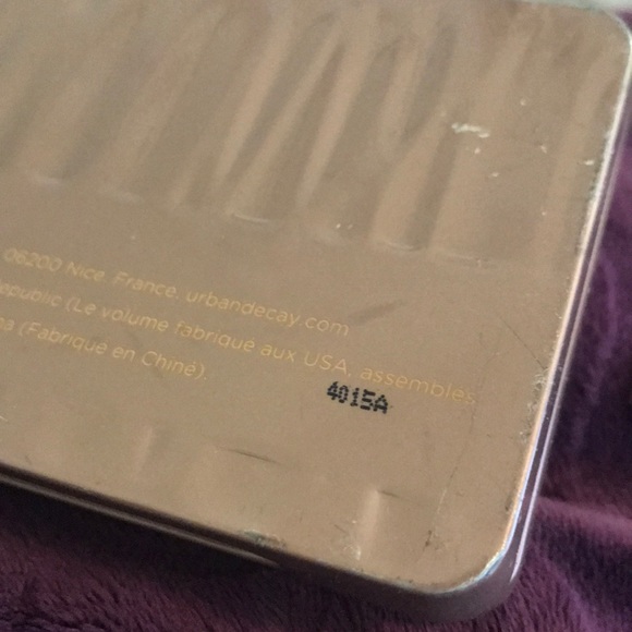 Naked 3 Eyeshadow Palette - Picture 5 of 5